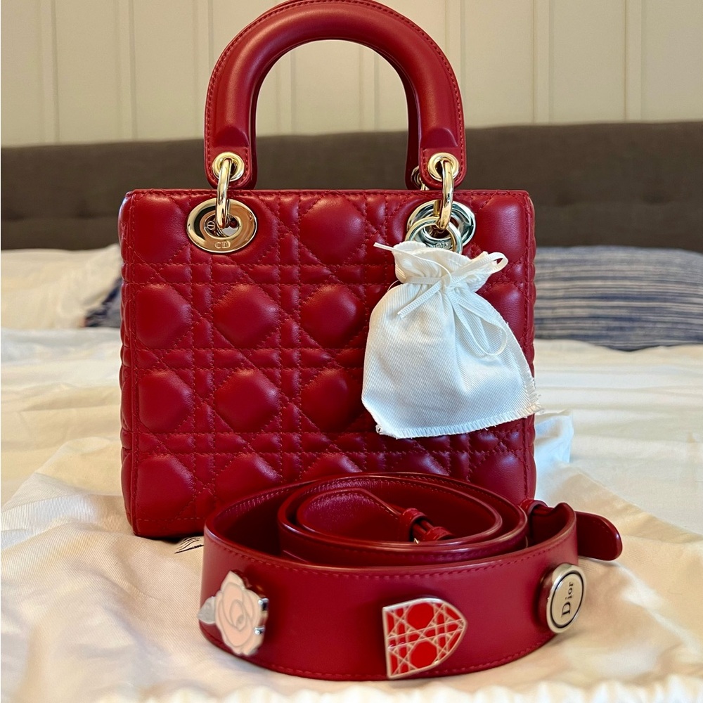 Red medium cross-body bag